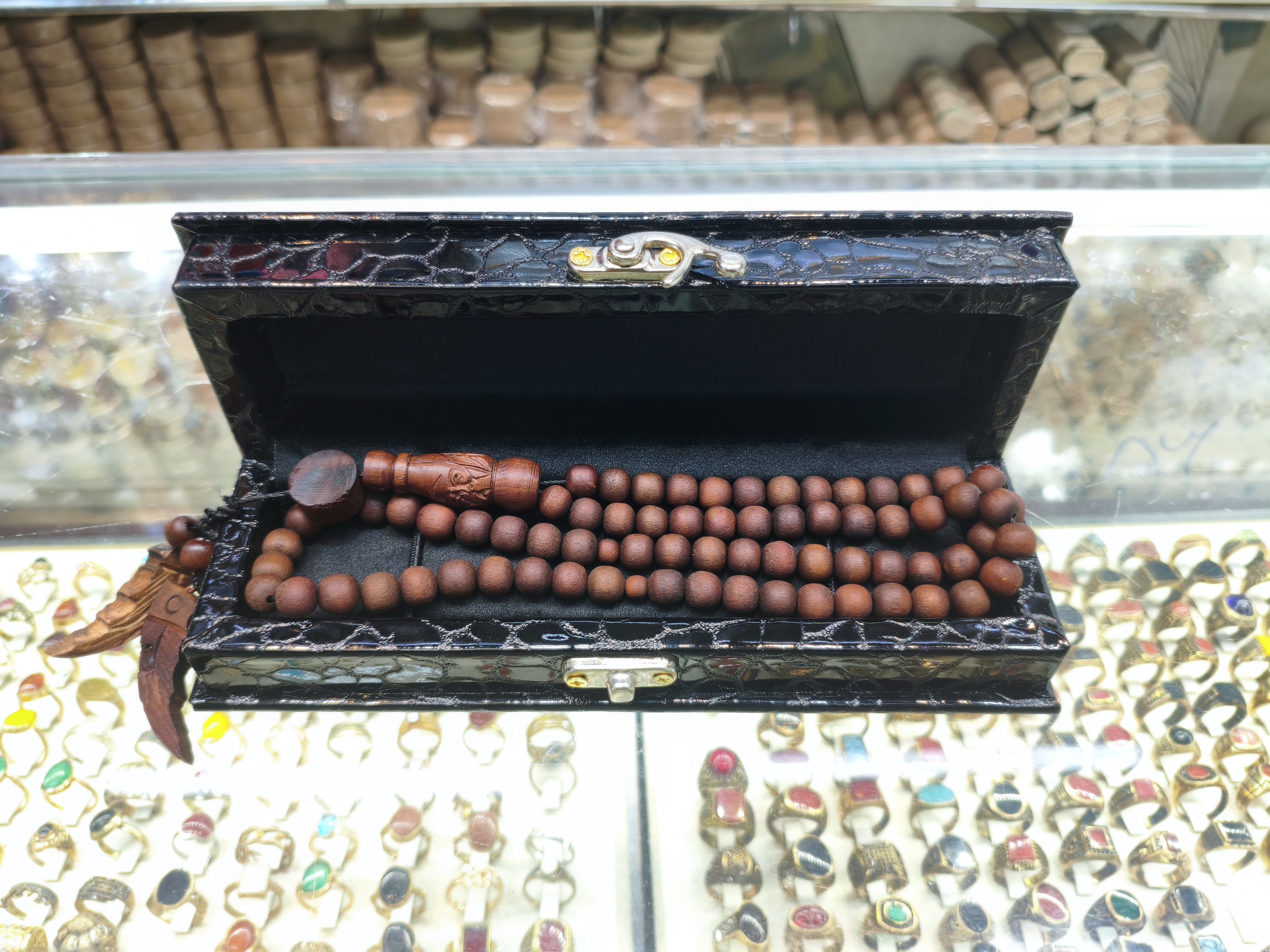 تسبیح دست ساز عناب 52 دانه