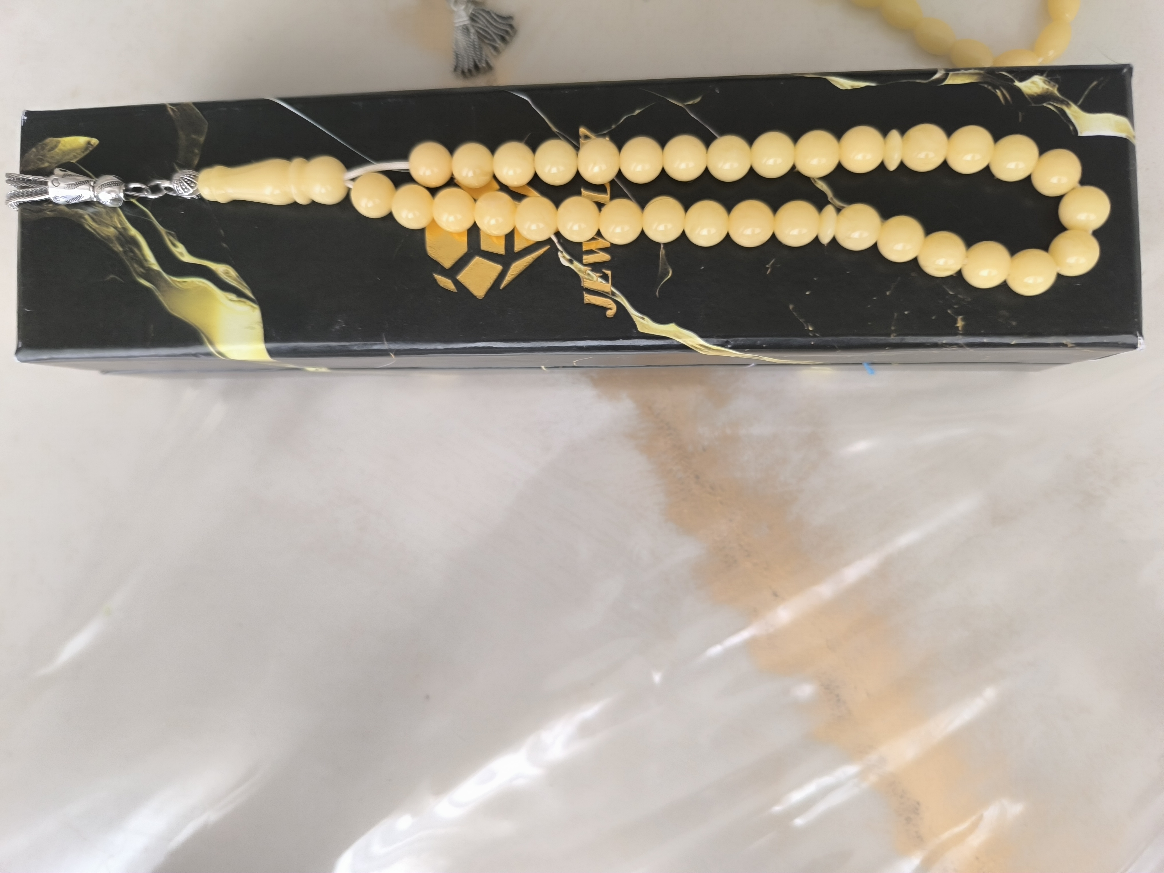 تسبیح کهربا ی اصل معطر
